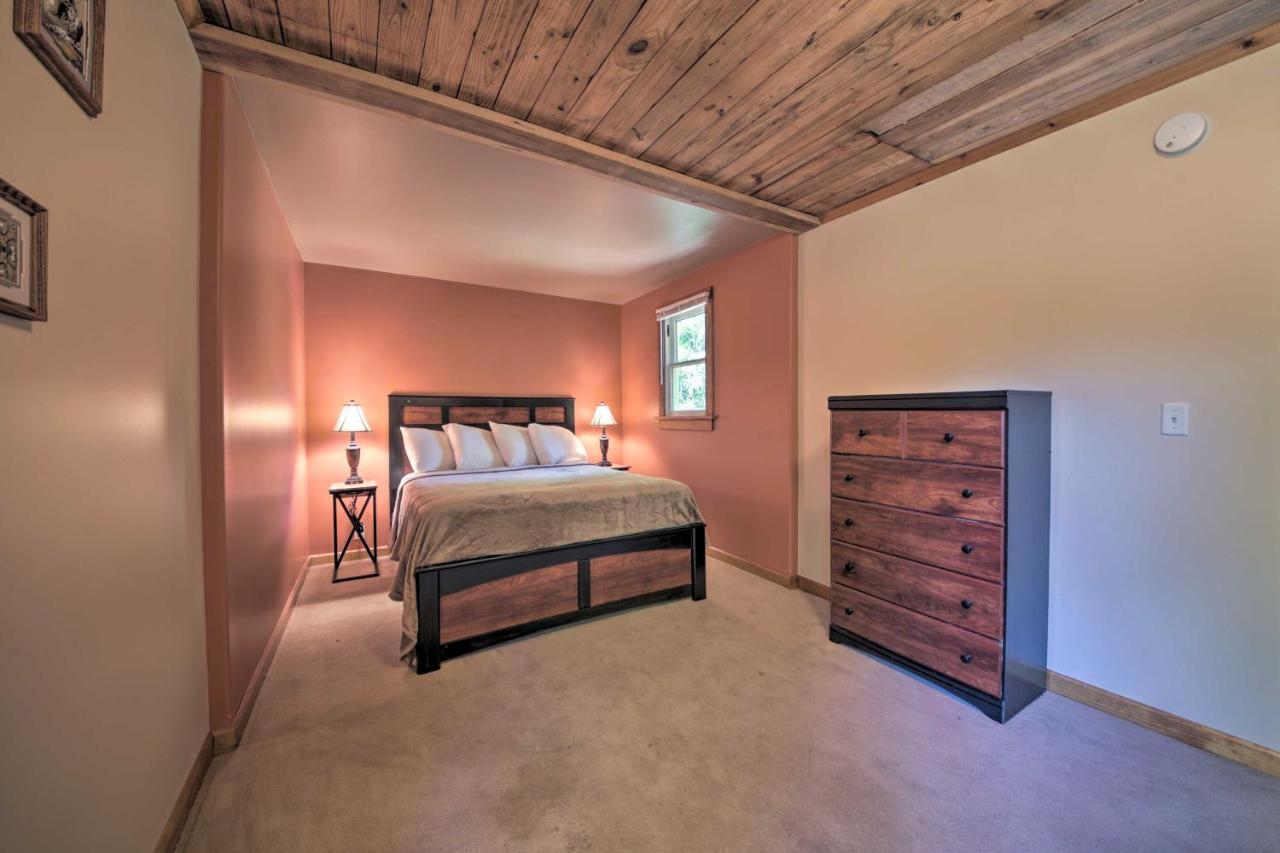 Pet-Friendly Cottage With Fire Pit - 3 Mi To Siu! Carbondale Esterno foto