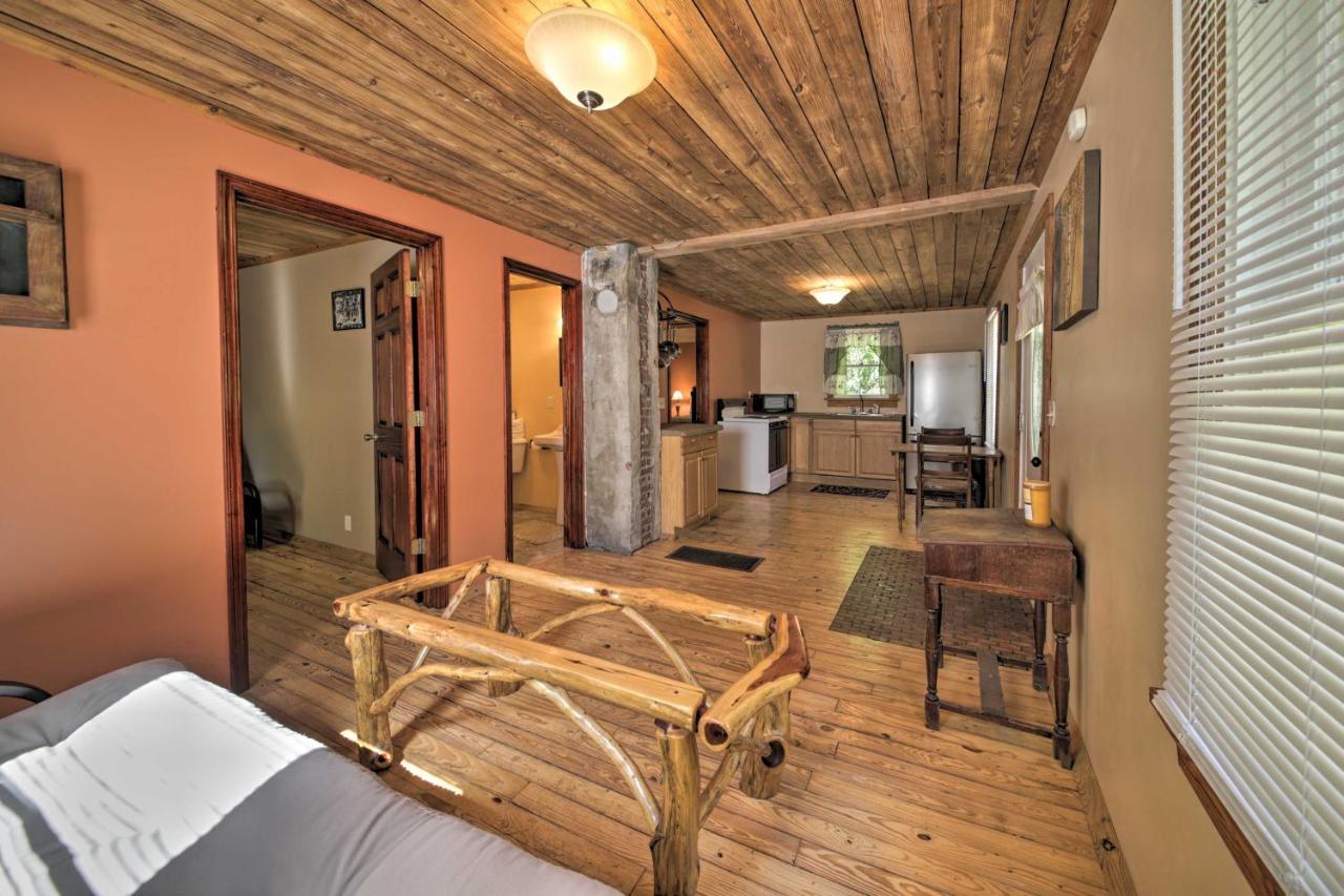 Pet-Friendly Cottage With Fire Pit - 3 Mi To Siu! Carbondale Esterno foto